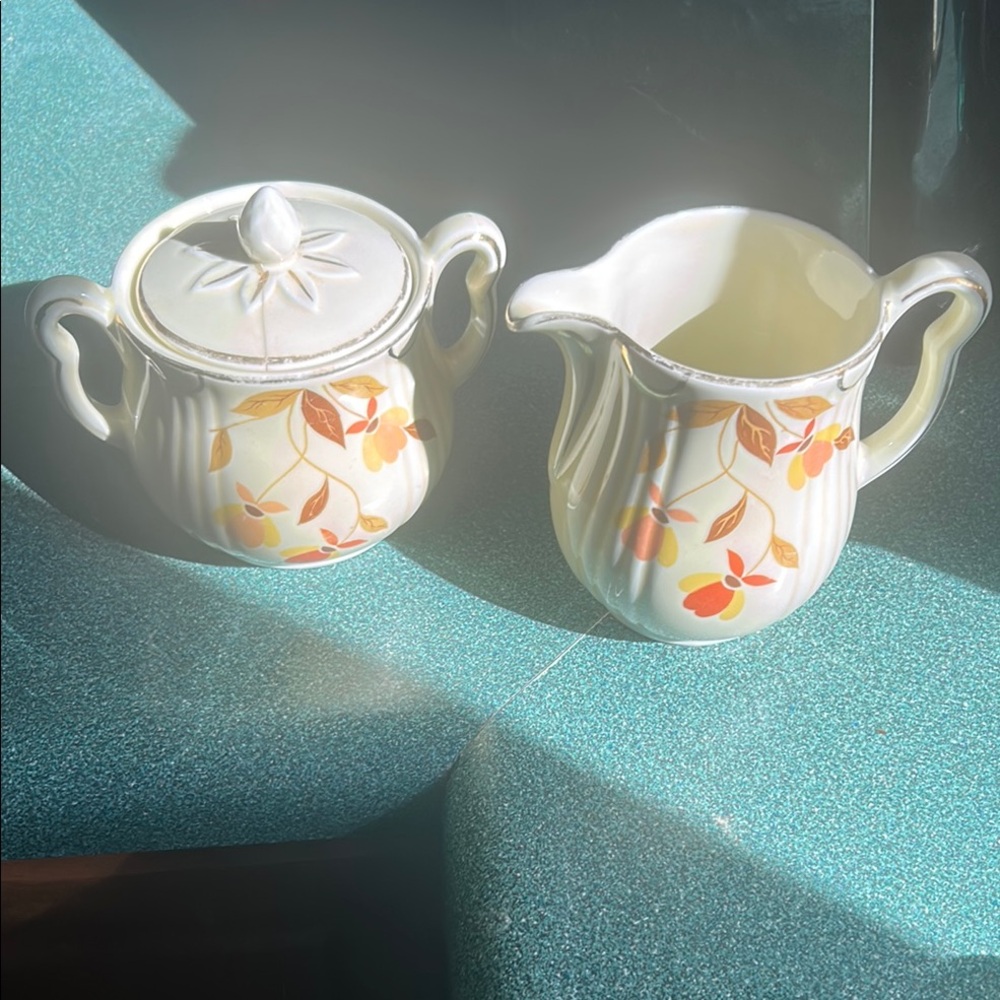 Hall’s Autumn Leaf Cream and Sugar Set